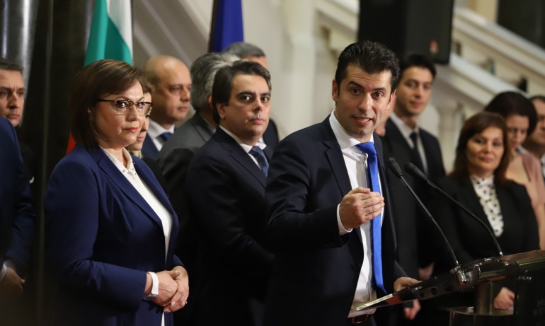 Евгени Петров: Мирише на избори, та се не трае - Tribune.bg