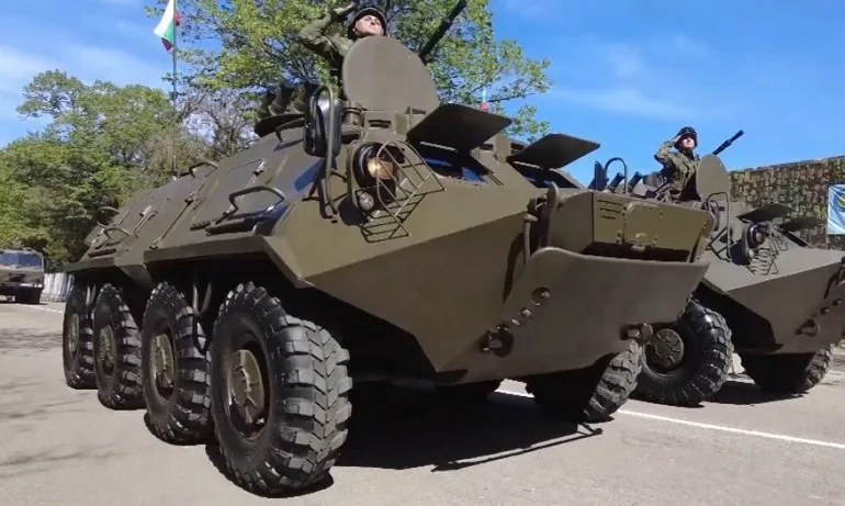 Руски митничари заловиха контрабандни БТР-и от България - Tribune.bg