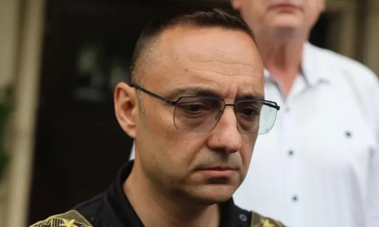 Главен комисар Александър Джартов: 3500 пожара изгасихме от юли досега - Tribune.bg