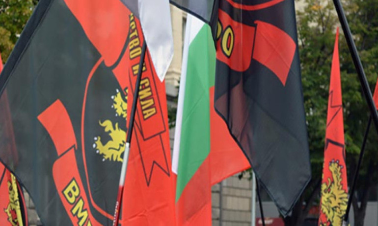 ВМРО: Полицаите трябва да могат да използват оръжие за самозащита при изпълнение на служебните си задължения - Tribune.bg