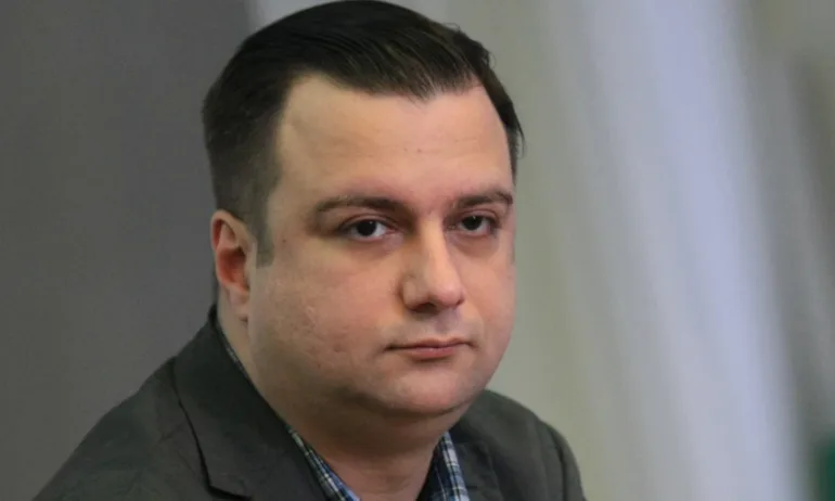 Попиванов за играта в НС: Стрелба с горещи картофи, дебнат кой ще се откаже пръв - Tribune.bg