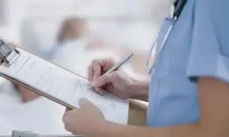 Вълна от тежки случаи на грип и Covid в Гърция - Tribune.bg