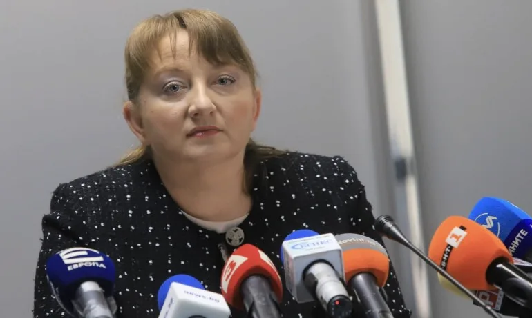 Сачева: От 2021 г. асистентска услуга ще може да се предоставя по закона за личната помощ и по закона за социални услуги - Tribune.bg