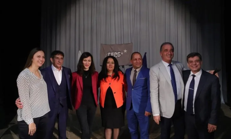 Мария Неделчева-Габриел в Асеновград: Искаме да градим, а не да се конфронтираме и делим - Tribune.bg