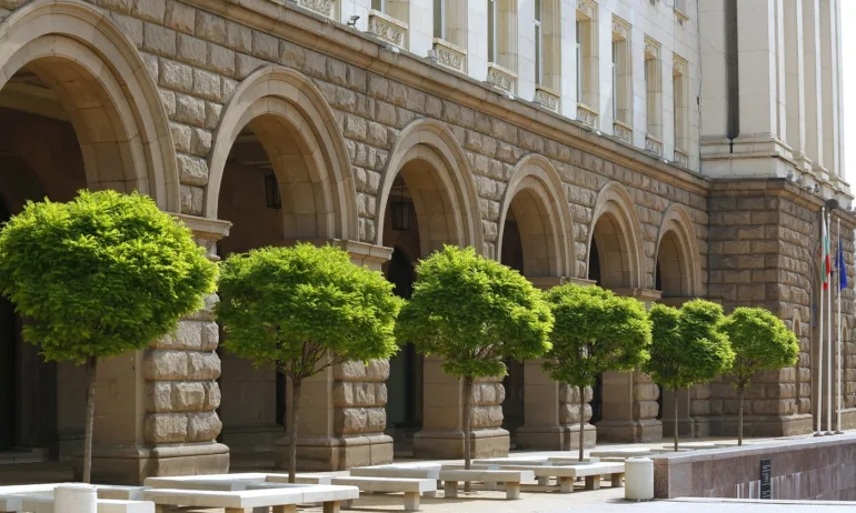 Бойкот на работодателите провали заседанието на тристранния съвет - Tribune.bg