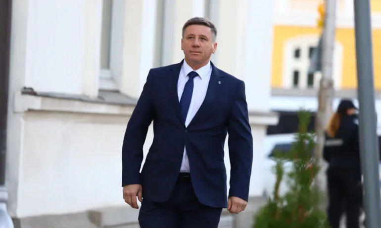 Николай Дренчев пред Tribune: Огромният губещ от войната няма да бъде Украйна, а Европа - Tribune.bg