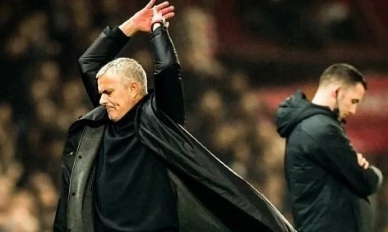 Манчестър Юнайтед уволни Моуриньо - Tribune.bg