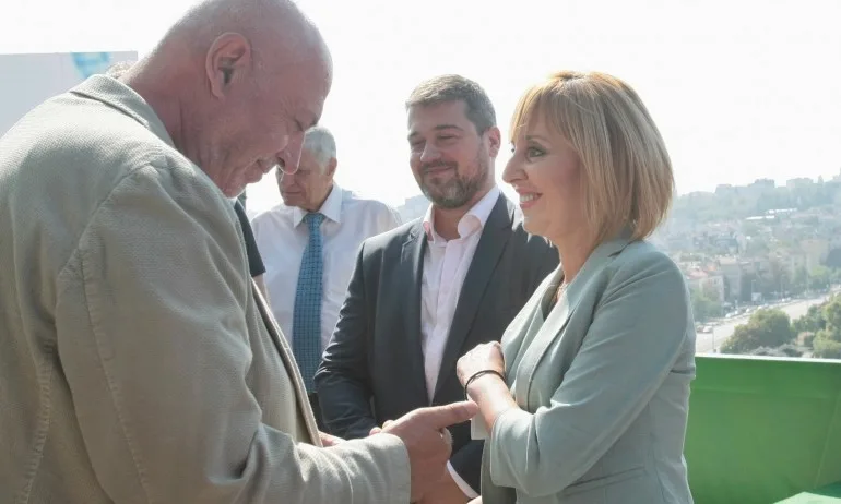 Максим Генчев напусна Изправи се: напълнило се с паразити, службогонци и отпадници - Tribune.bg