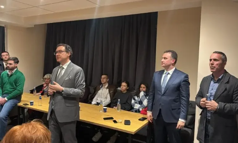 Томислав Дончев, Жечо Станков, Даниел Митов и Йорданка Фандъкова проведоха открити приемни в София - Tribune.bg
