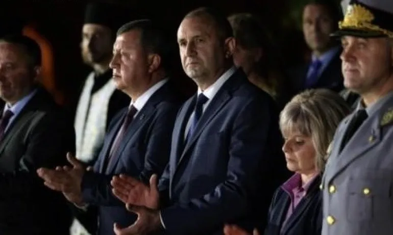 Радев в Бяла черква: Най-високият олтар е онзи, пред който обричаме живота си на отечеството - Tribune.bg