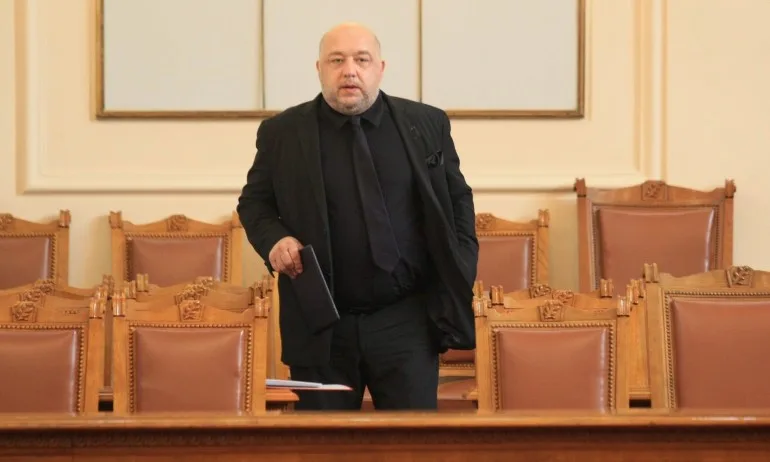 Кралев: Инвестирали сме 63 млн. лв. в спортни съоръжения за лека атлетика - Tribune.bg