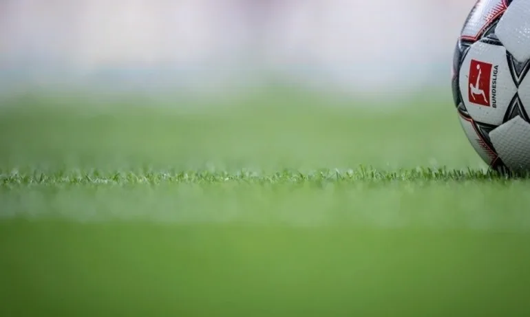 Германският футбол се завръща, въпреки кризата в Дрезден - Tribune.bg