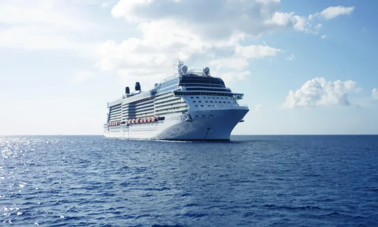 Българи са блокирани и на круизни кораби в Дубай - Tribune.bg