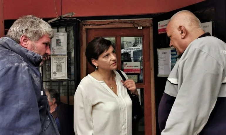 Дариткова: Политиката не е шоу, а сериозен ангажимент, който трябва да се осъзнае от всички - Tribune.bg