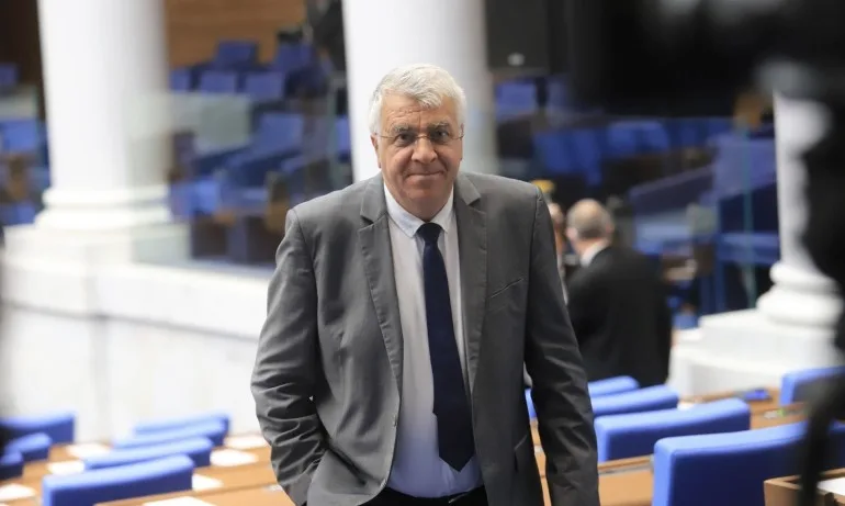 Диляна Гогова: Проф. Гечев е водач на листа на БСП, а в друга държава тези дни трябваше да излиза от затвора - Tribune.bg