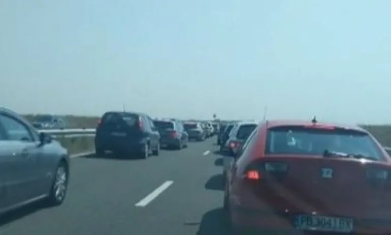Километрични задръствания в посока Бургас на АМ Тракия - Tribune.bg