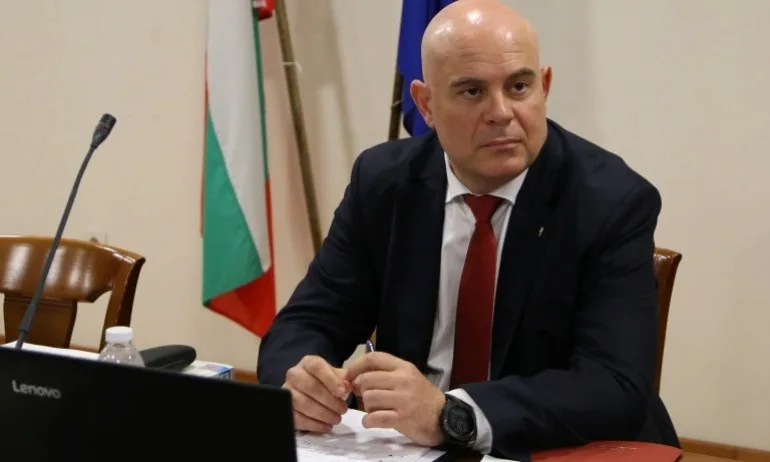 Иван Гешев е третият главен, който е мишена на всевъзможни компромати - Tribune.bg