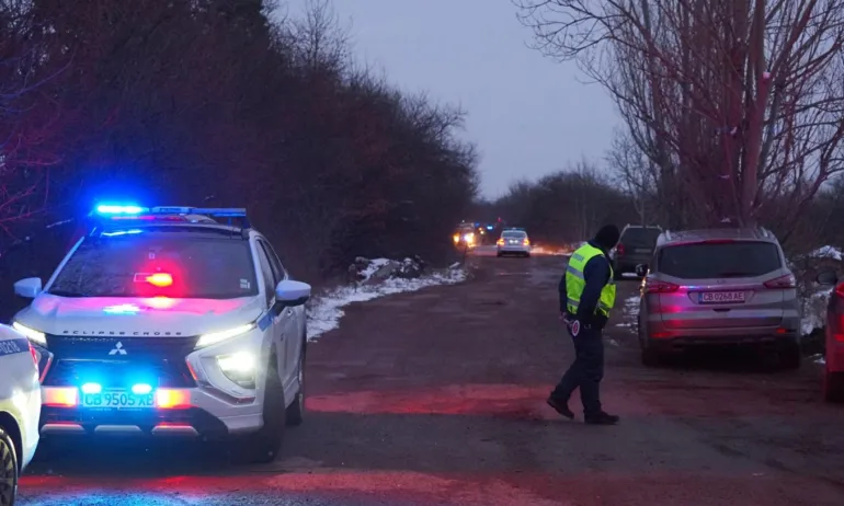 Токът на електрическия влак е бил прекъснат преди сблъсъка - Tribune.bg