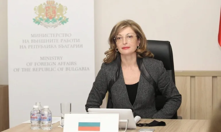 Захариева: ЕС ще обсъжда санкции срещу конкретни лица, не срещу Русия - Tribune.bg
