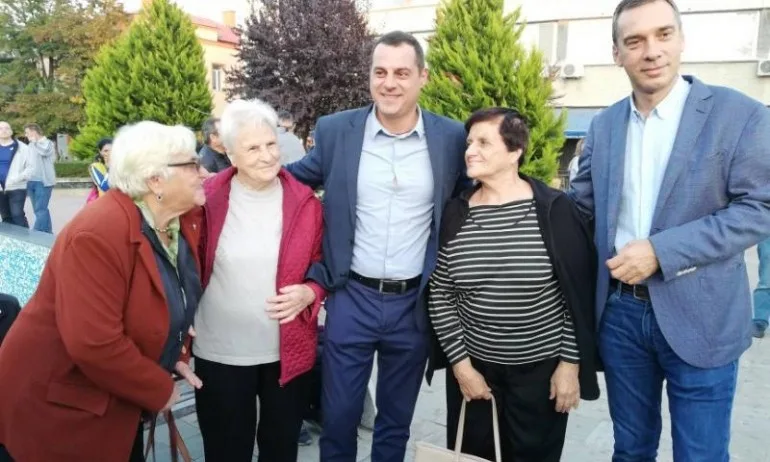 Кандидатът за кмет на Карнобат Владимир Крумов получи силна подкрепа от своите съграждани - Tribune.bg