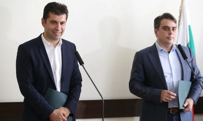 Василев и Петков мълчат за проекта си - Tribune.bg