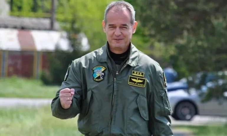 Командващият ВВС на Р България: Това за неизправността на единия от F-16 беше клевета - Tribune.bg