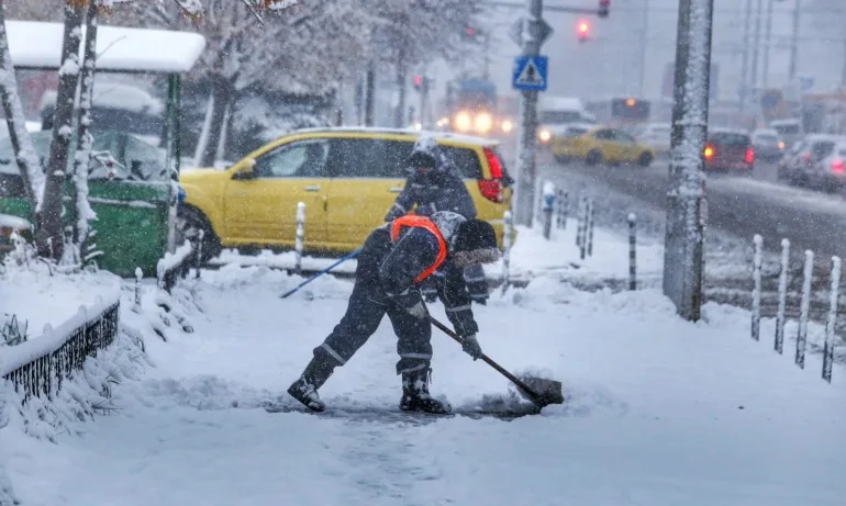 Опасно време в цялата страна - очакват се валежи от дъжд и сняг - Tribune.bg
