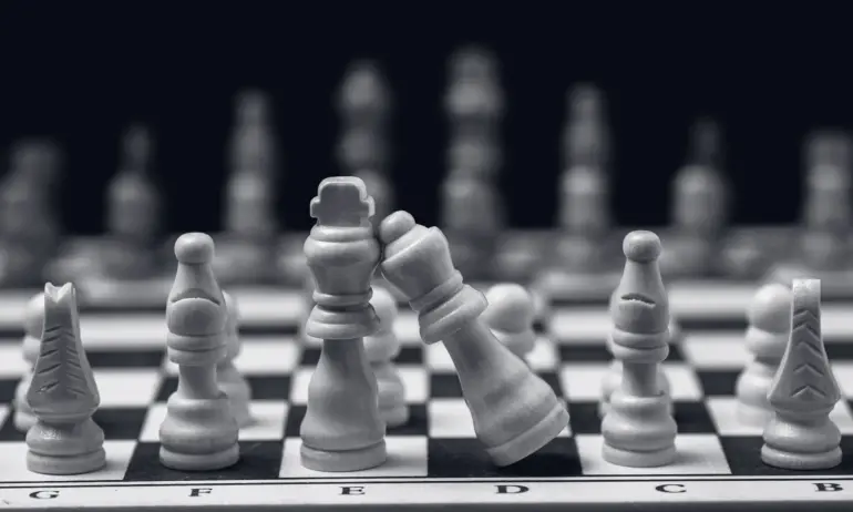 Последното, в което ги бива нашите политици, е стратегията. Тактическо отиграване, да. Стратегия - не - Tribune.bg