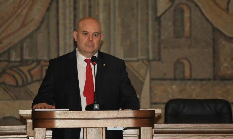 Гешев: Не виждам дискусия за конституционни реформи, виждам политически заявки - Tribune.bg