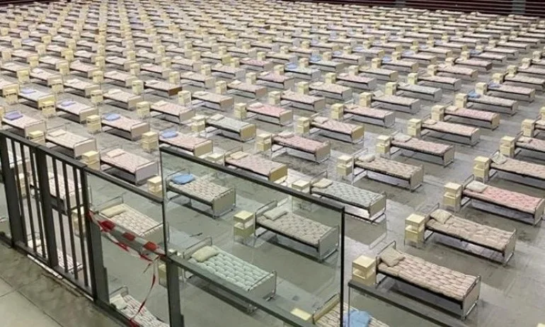 Сравнете българската полева болница с испанската (СНИМКА) - Tribune.bg