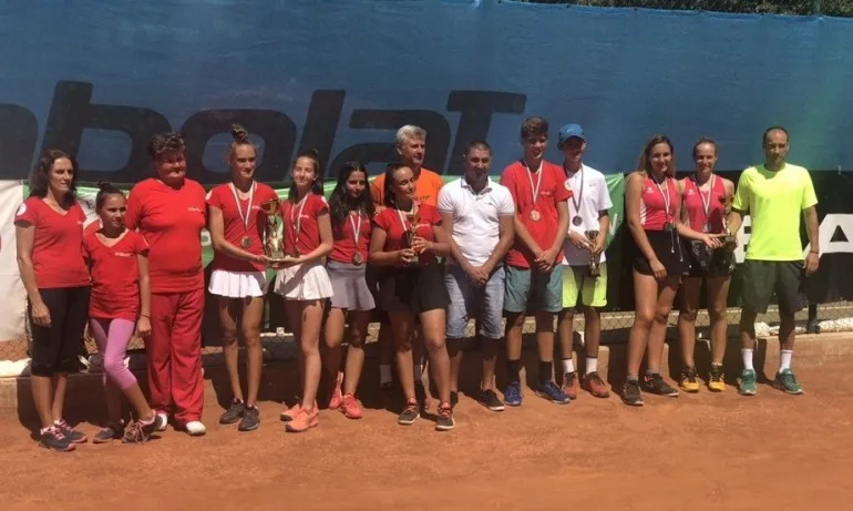 ТК Авеню при юношите и ТК Дема при девойките са Държавни отборни шампиони до 16 г. - Tribune.bg