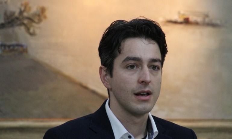 Васил Василев печели конкурса за шеф на Народния театър, но министърът отказва да разпише - Tribune.bg