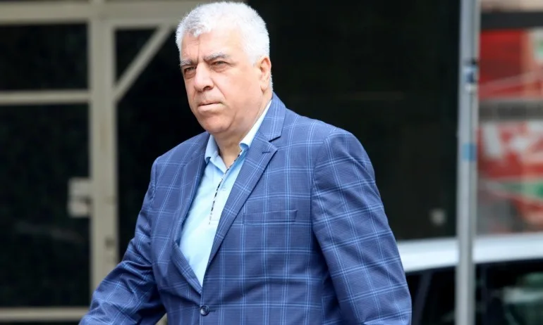 Румен Гечев в услуга на Божков: Разви тезите му в парламента - Tribune.bg