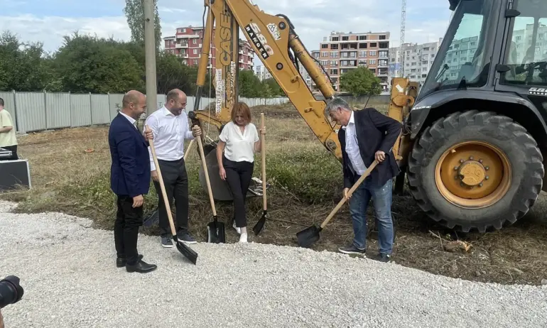 Кметът на р-н Връбница стартира проект за нова детска градина в ж.к. Обеля - Tribune.bg