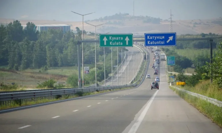 Гърция затвори за чужденци ГКПП Промахонот 21 до 5 ч. - Tribune.bg