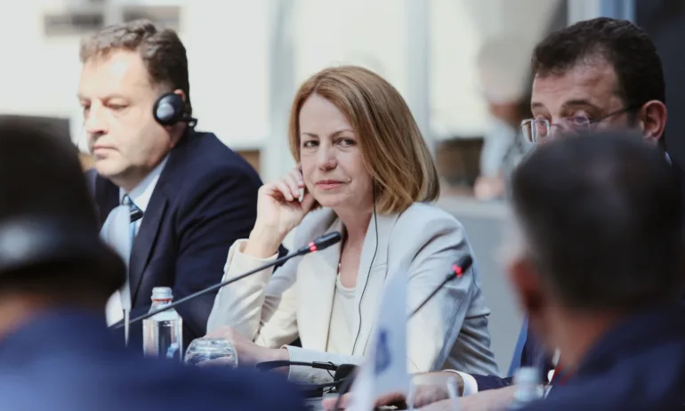 Фандъкова не вижда причини билетът за метрото да стане 2 лв. - Tribune.bg