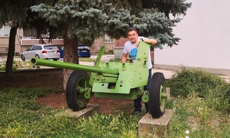 Пламен Николов от кастинга на Слави: Известни и неизвестни (ВИДЕО) - Tribune.bg