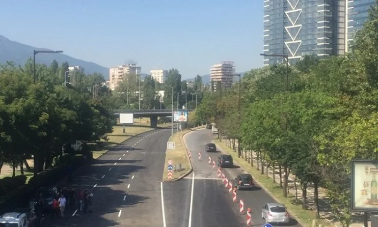 Възстановено е движението по бул. България в София - Tribune.bg