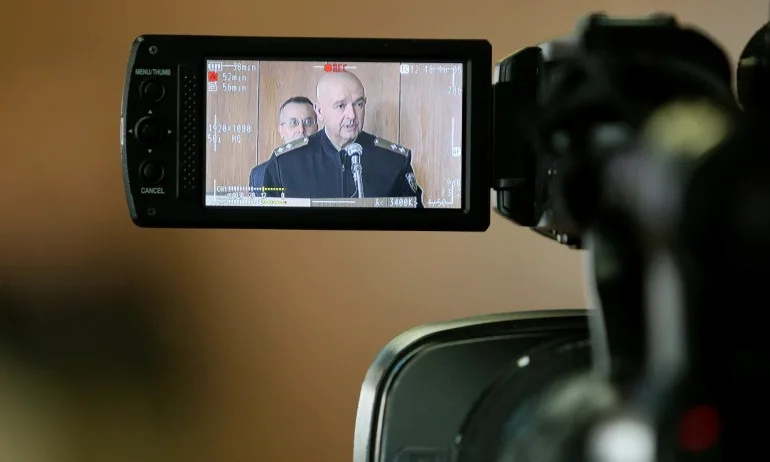 Регистрираните заразени в България вече са 331, шести човек почина - Tribune.bg