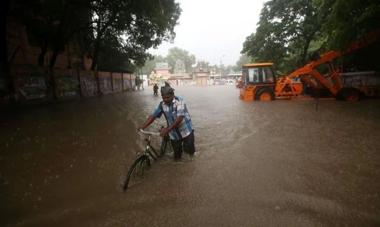 Опасения за десетки изчезнали и загинали в Индия след отчупване на ледник - Tribune.bg