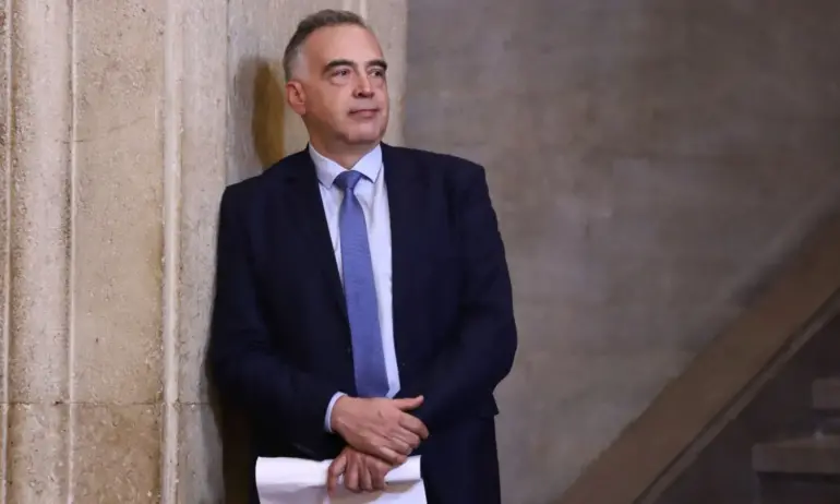 Антон Кутев: Принуждават Румен Радев да направи партия, ще има нови политически проекти - Tribune.bg