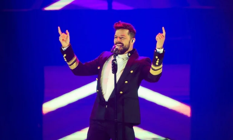 Рики Мартин сподели за първи път снимка на дъщеря си Лусия (СНИМКА) - Tribune.bg