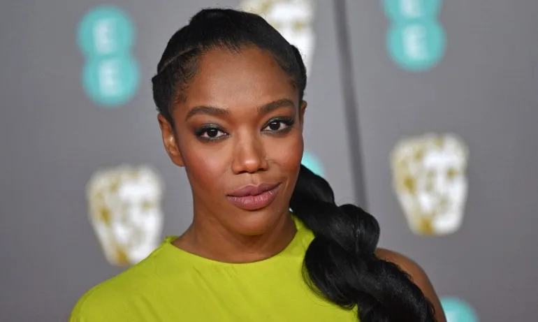 Британската актриса Наоми Аки ще изиграе Уитни Хюстън в нов биографичен филм - Tribune.bg