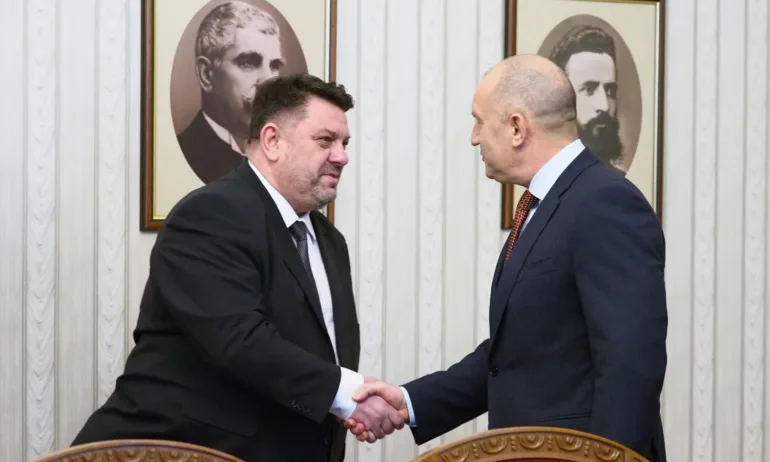 Зафиров: Няма да участваме в разговори за правителство в този парламент - Tribune.bg