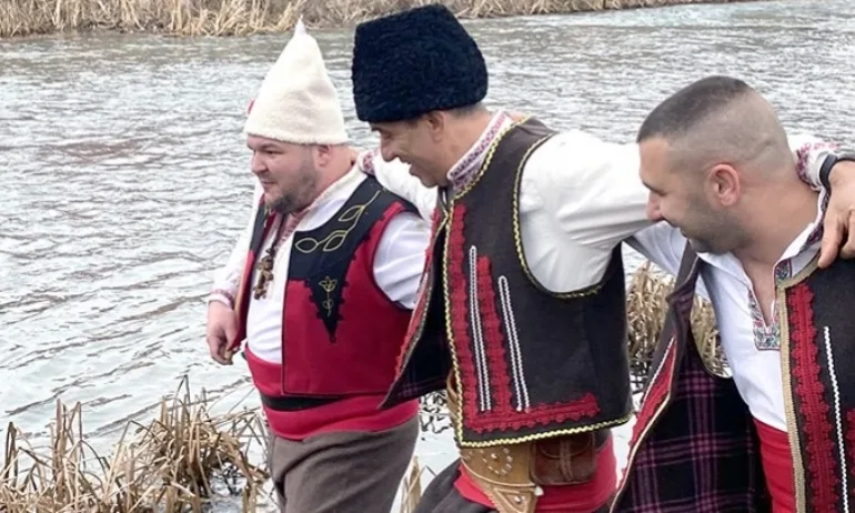 17-годишният Николай Николаев е спасителят на Кръста за 2026 година в Луковит - Tribune.bg