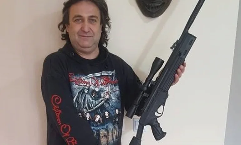 Вижте кой отправи заплахата: Бойко, тебе ще те отстрелям безплатно! (СНИМКИ/ВИДЕО) - Tribune.bg