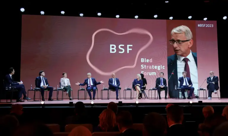 Денков зове държавите от Балканите да се обединят - Tribune.bg