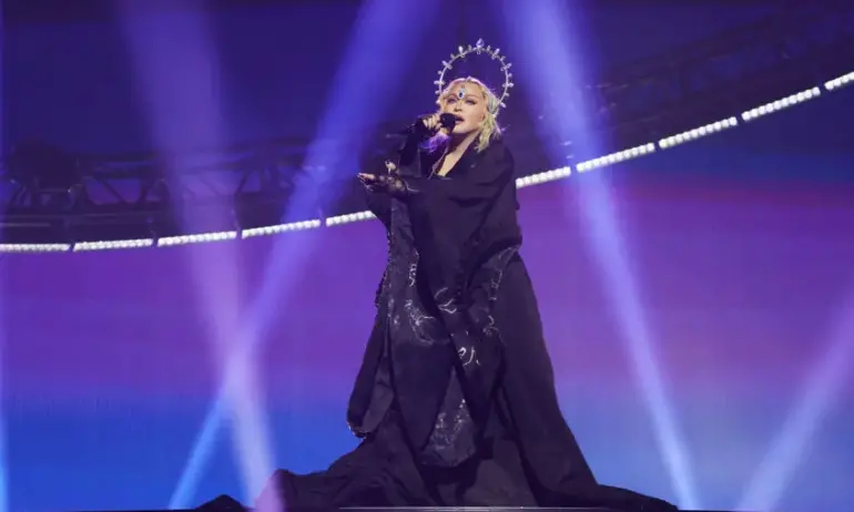 Фенове съдят Мадона заради нейно закъснение на концерт - Tribune.bg