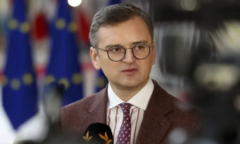 Украинският външен министър: Ако трябва ще скачаме и танцуваме, за да влезем в ЕС - Tribune.bg