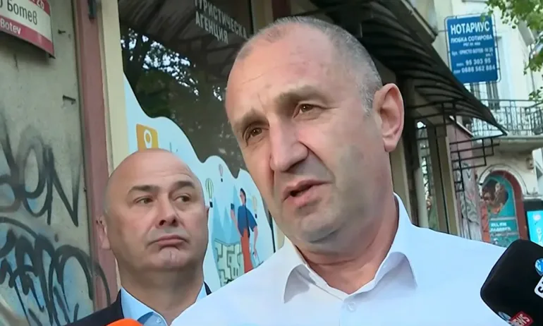 Румен Радев: Нека изчакаме вотът от чужбина - Tribune.bg